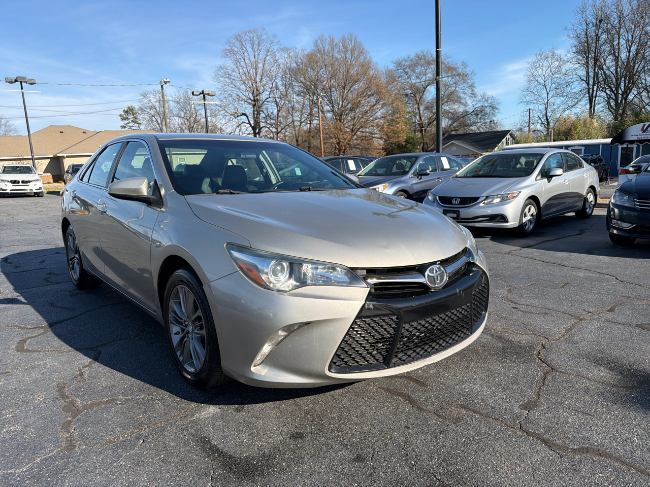 Toyota Camry 4dr Sdn I4 Auto XLE (Natl) 2015