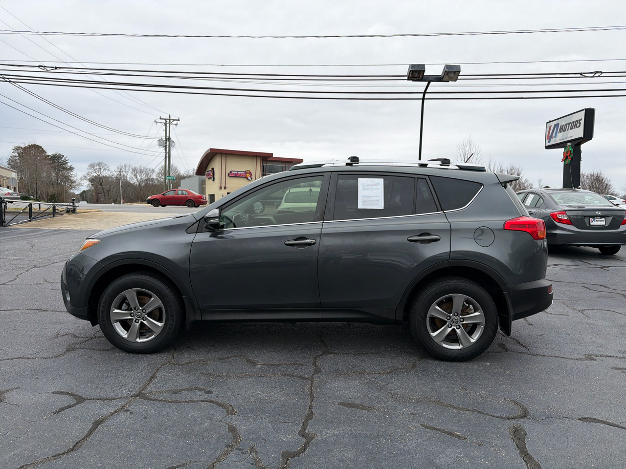 Toyota RAV4 FWD 4dr XLE (Natl) 2015