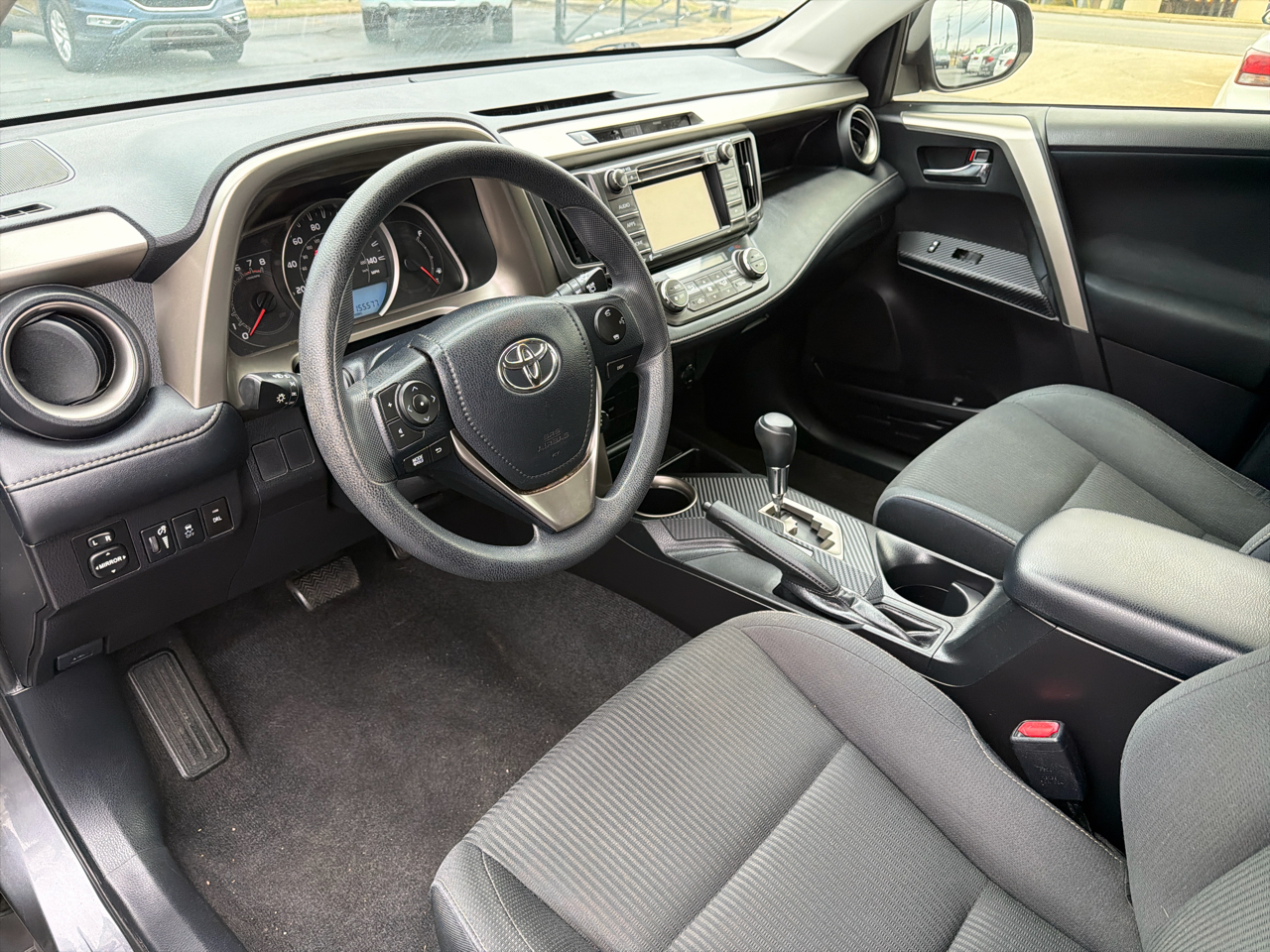 Toyota RAV4 FWD 4dr XLE (Natl) 2015