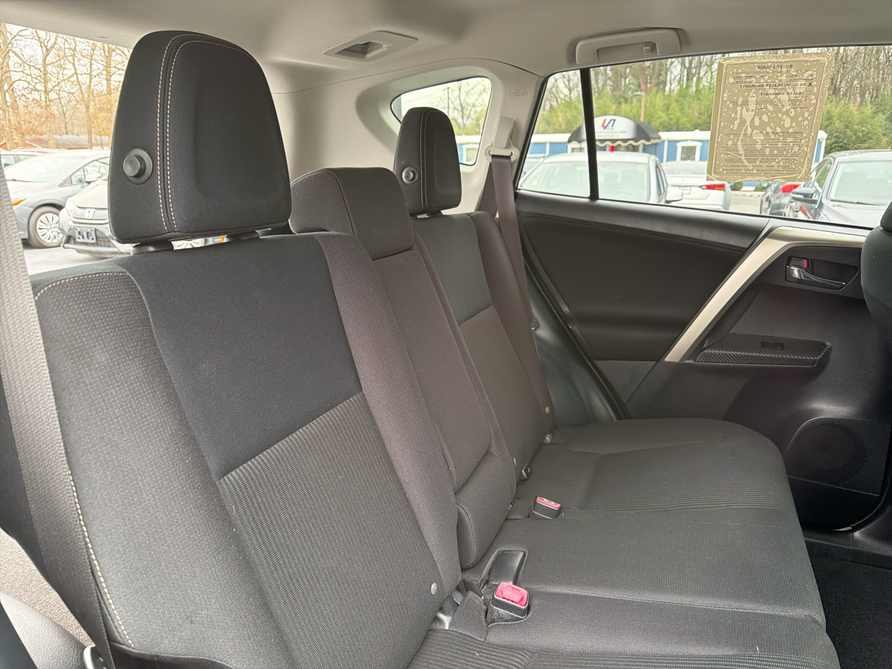 Toyota RAV4 FWD 4dr XLE (Natl) 2015