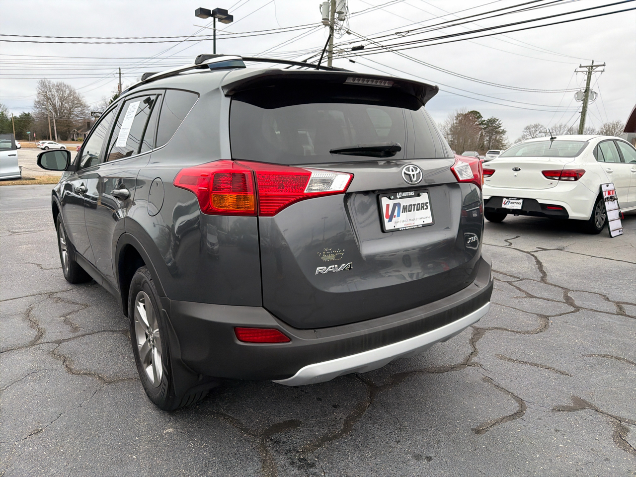 Toyota RAV4 FWD 4dr XLE (Natl) 2015