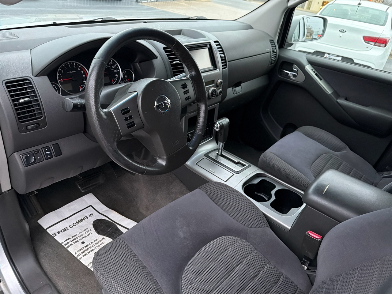 Nissan Pathfinder SE 4WD 2006