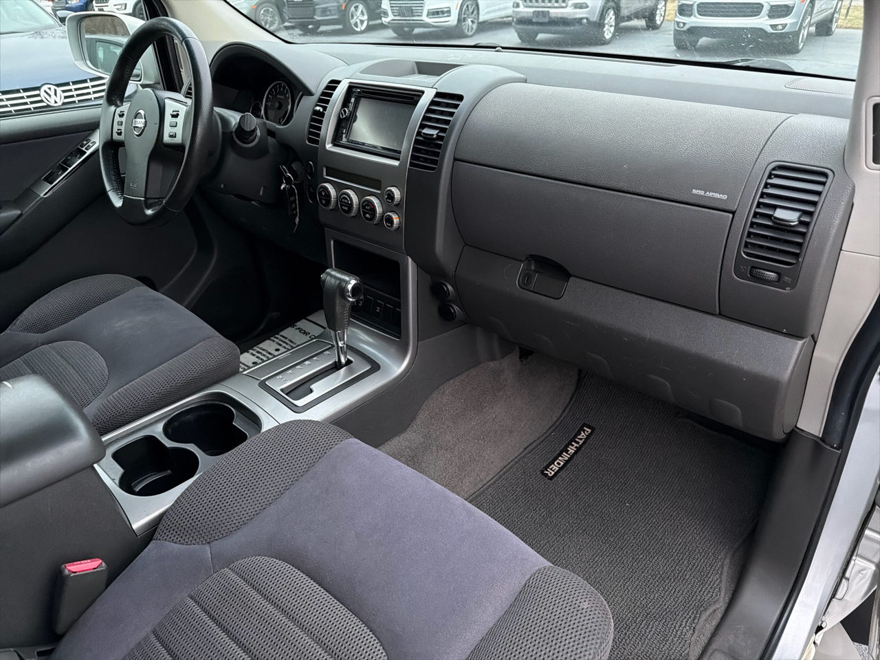 Nissan Pathfinder SE 4WD 2006