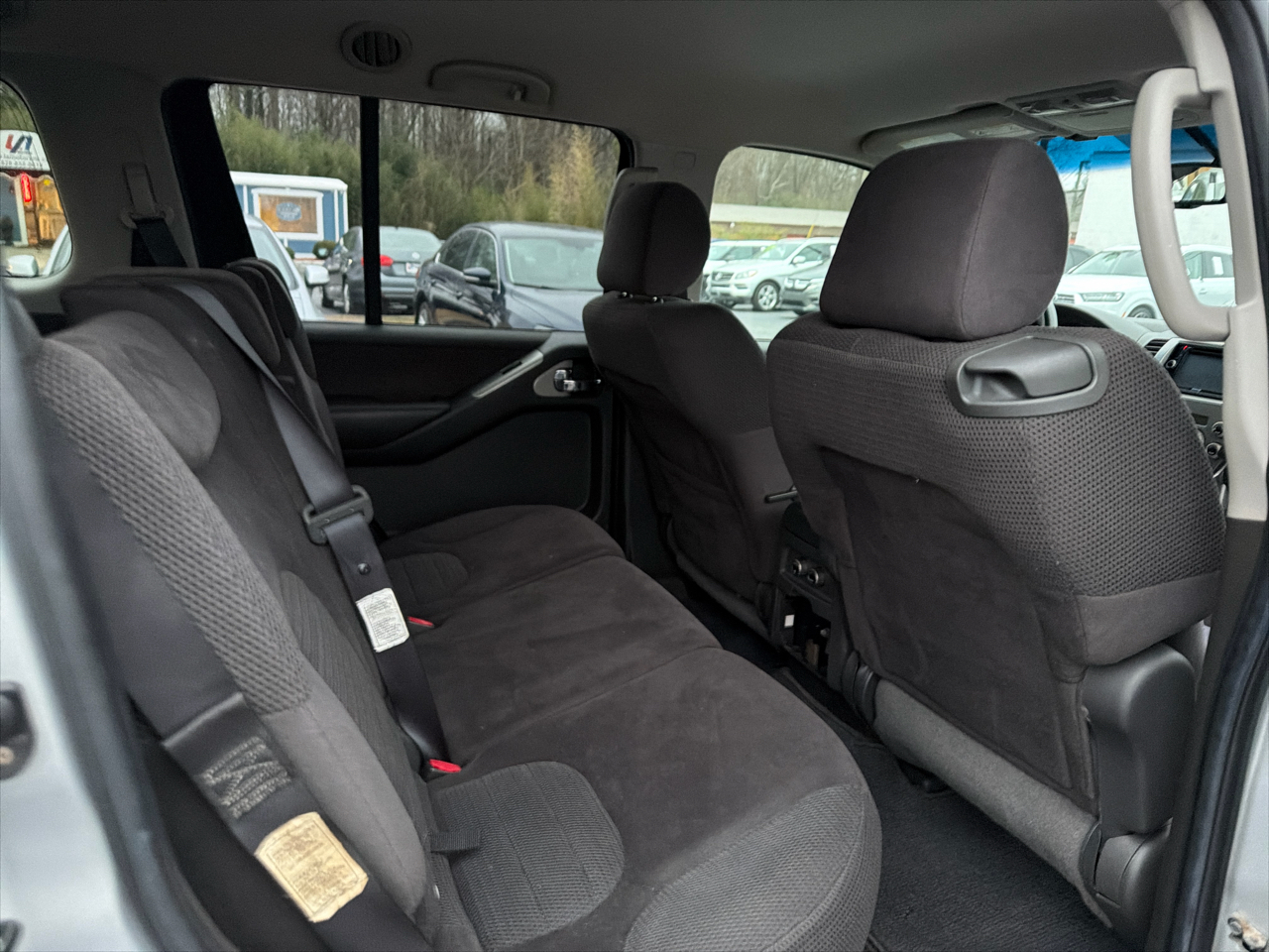 Nissan Pathfinder SE 4WD 2006