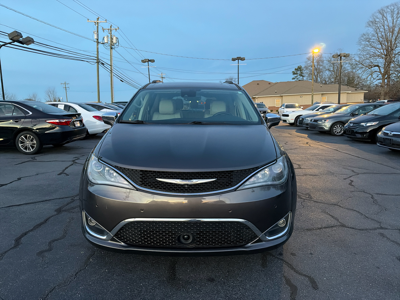 Chrysler Pacifica Limited FWD 2017