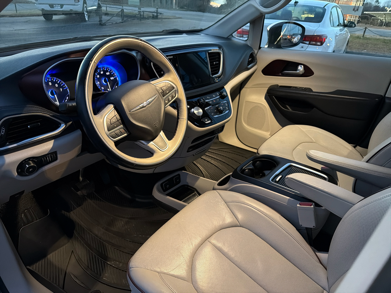 Chrysler Pacifica Limited FWD 2017