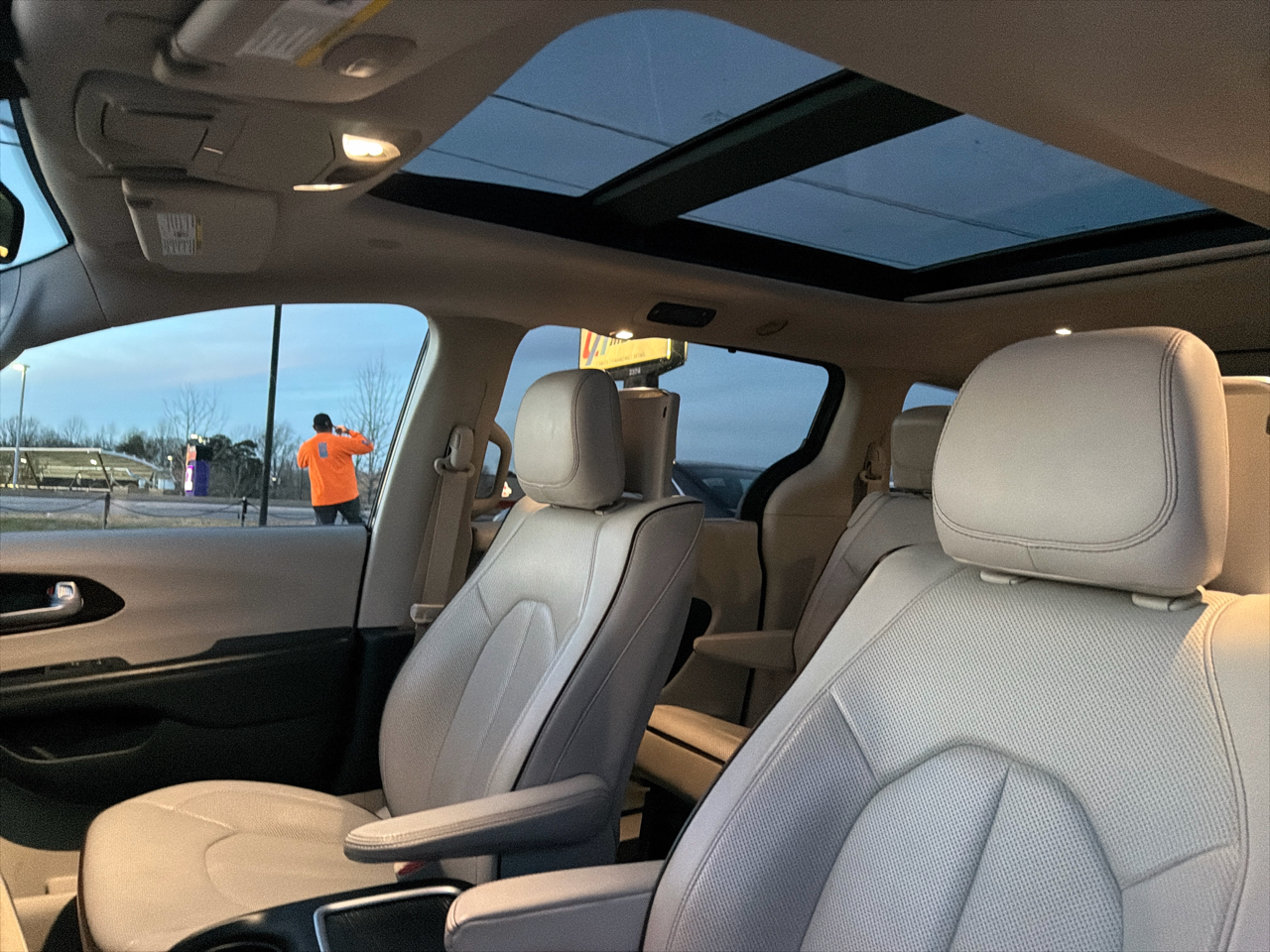 Chrysler Pacifica Limited FWD 2017