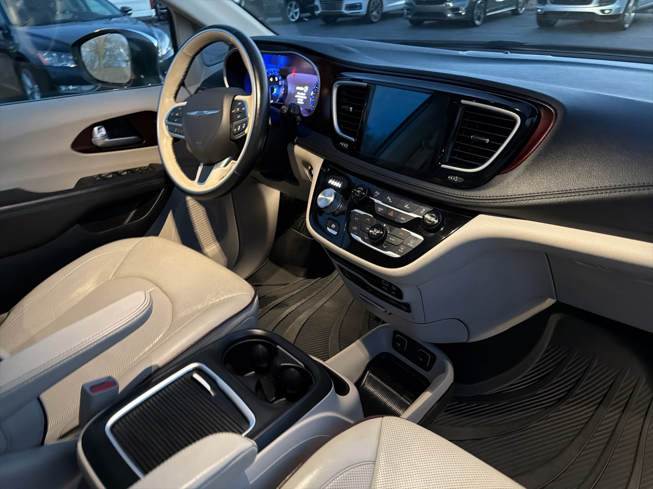 Chrysler Pacifica Limited FWD 2017