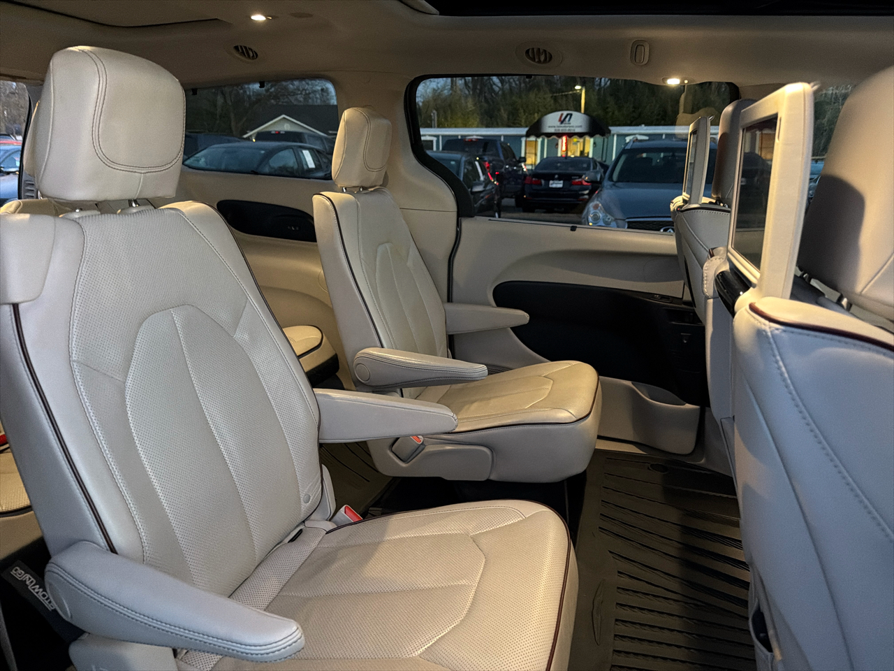 Chrysler Pacifica Limited FWD 2017