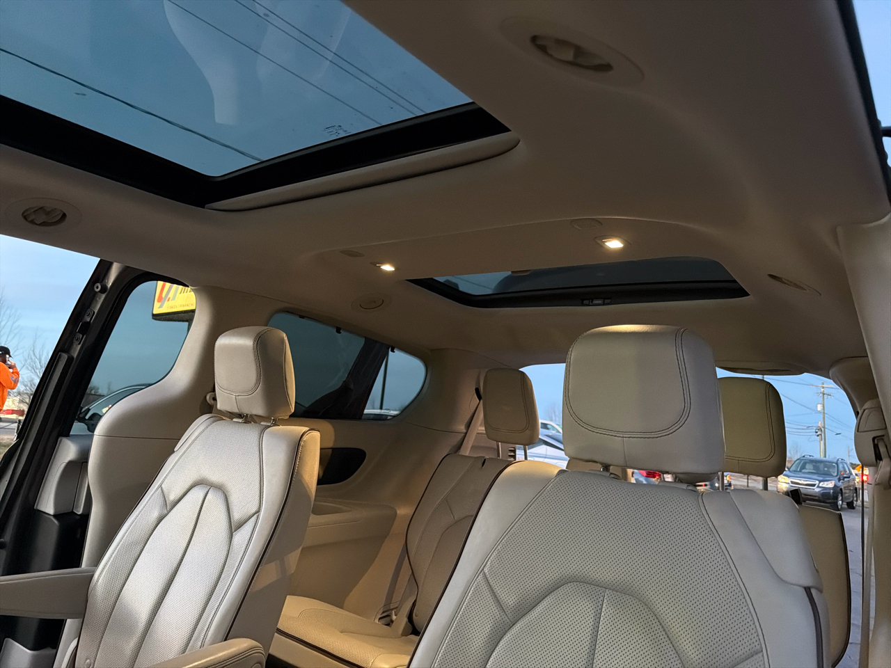 Chrysler Pacifica Limited FWD 2017