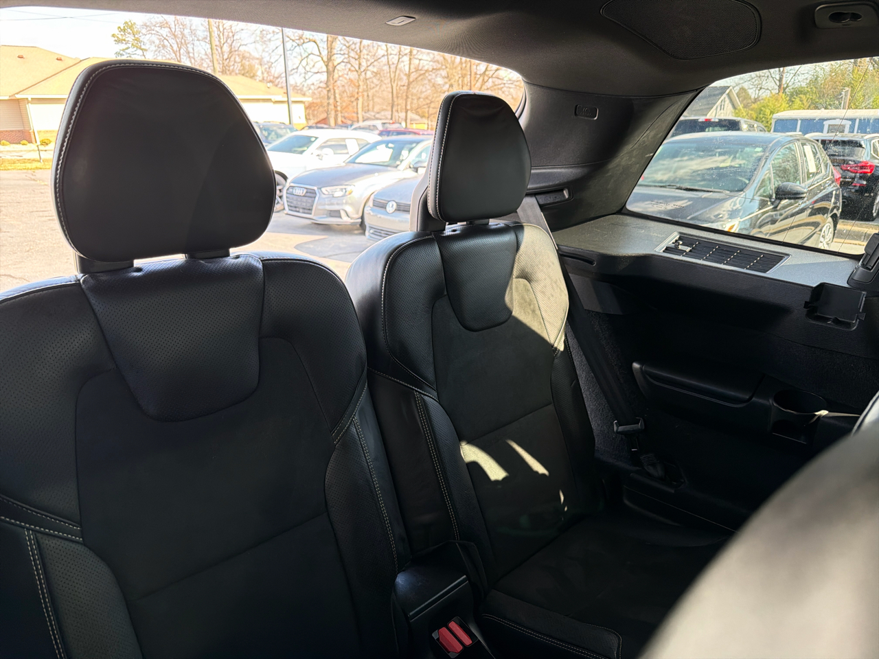 Volvo XC90 T6 AWD 7-Passenger R-Design 2017