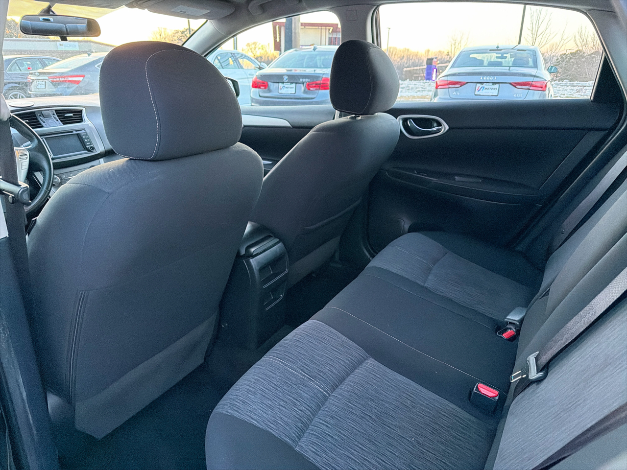 Nissan Sentra 4dr Sdn I4 CVT SV 2014