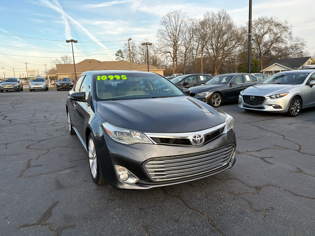 Toyota Avalon 4dr Sdn XLE Premium (Natl) 2013