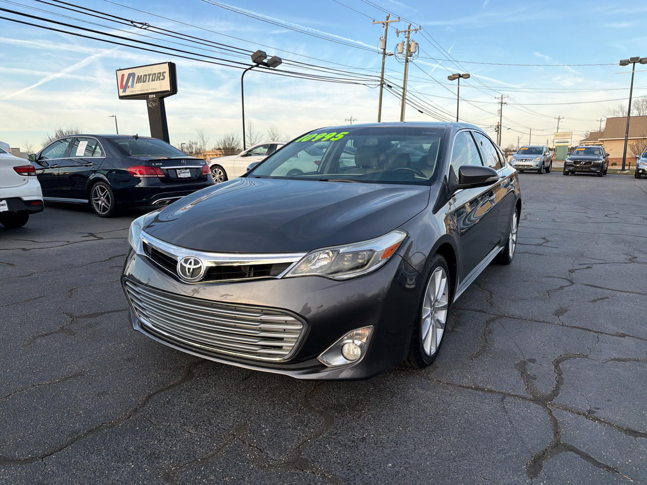 Toyota Avalon 4dr Sdn XLE Premium (Natl) 2013