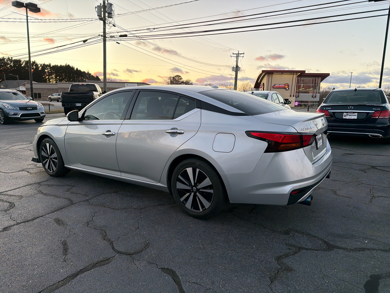 Nissan Altima 2.5 SL Sedan 2020