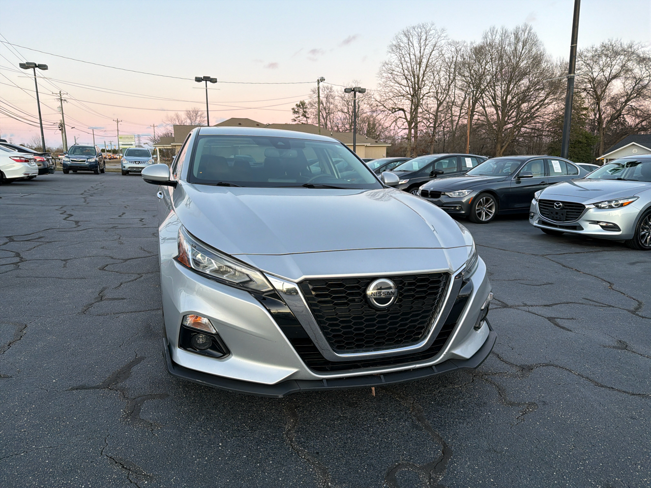 Nissan Altima 2.5 SL Sedan 2020