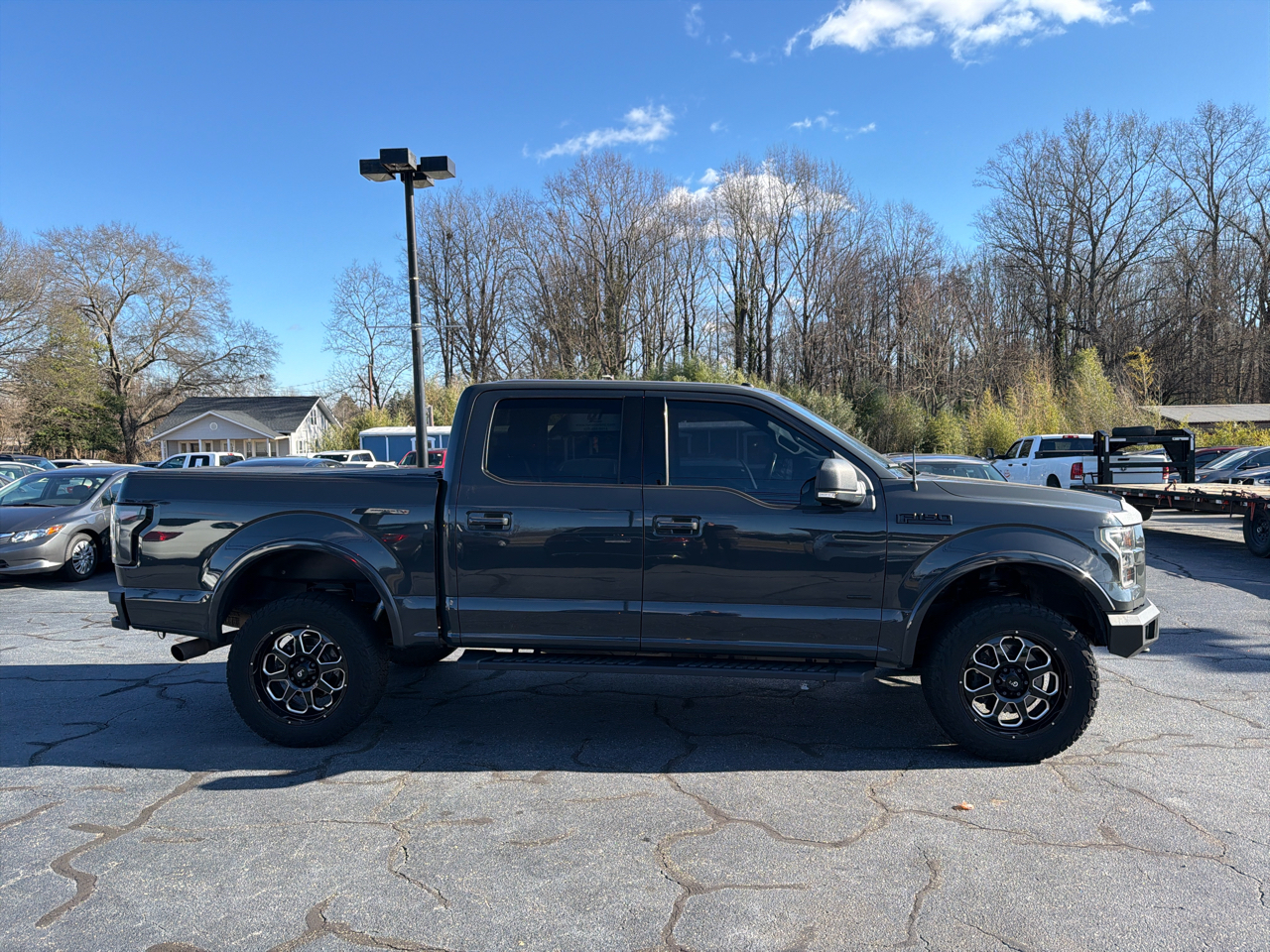 Ford F-150 4WD SuperCrew 139" XLT 2016
