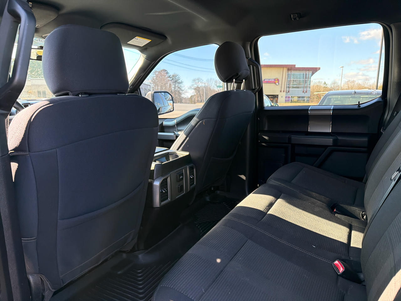 Ford F-150 4WD SuperCrew 139" XLT 2016