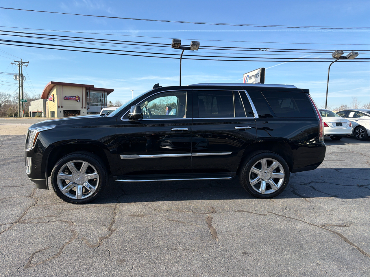 Cadillac Escalade 4WD 4dr Luxury 2017