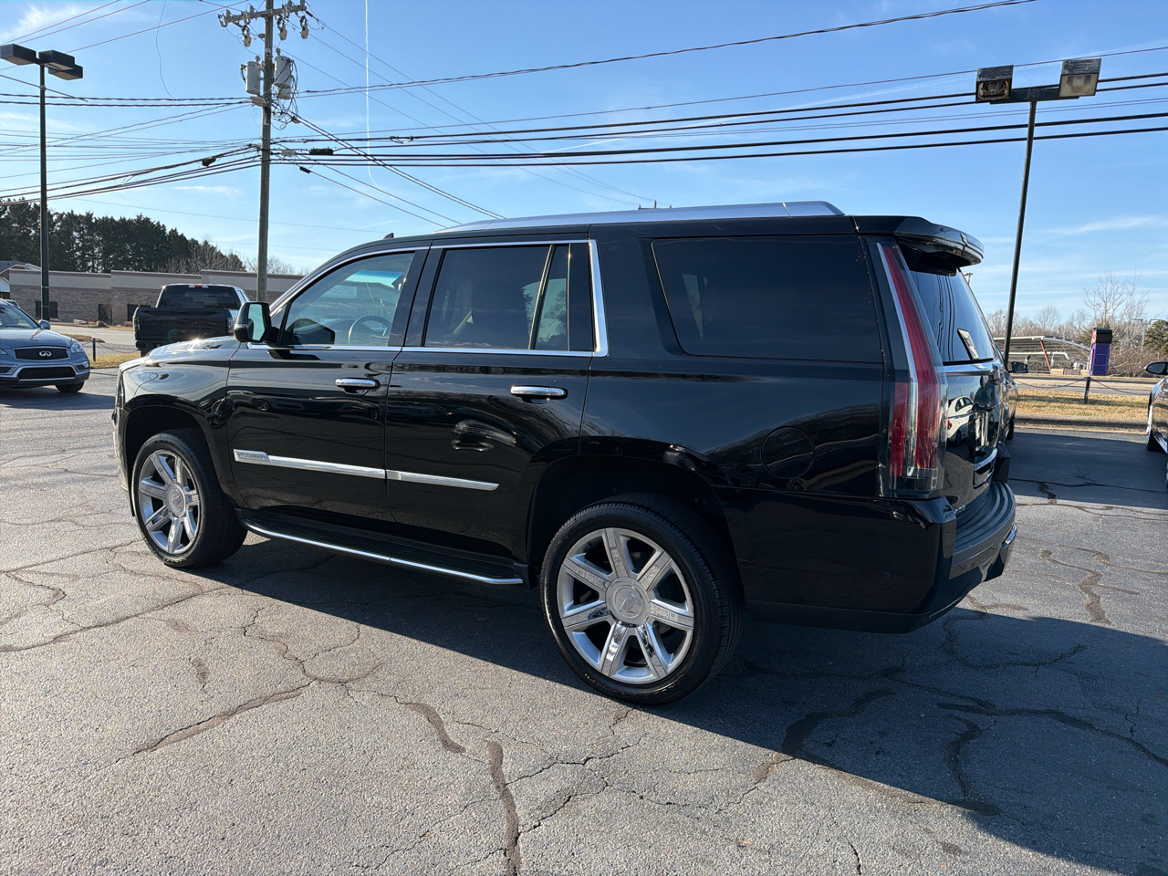 Cadillac Escalade 4WD 4dr Luxury 2017