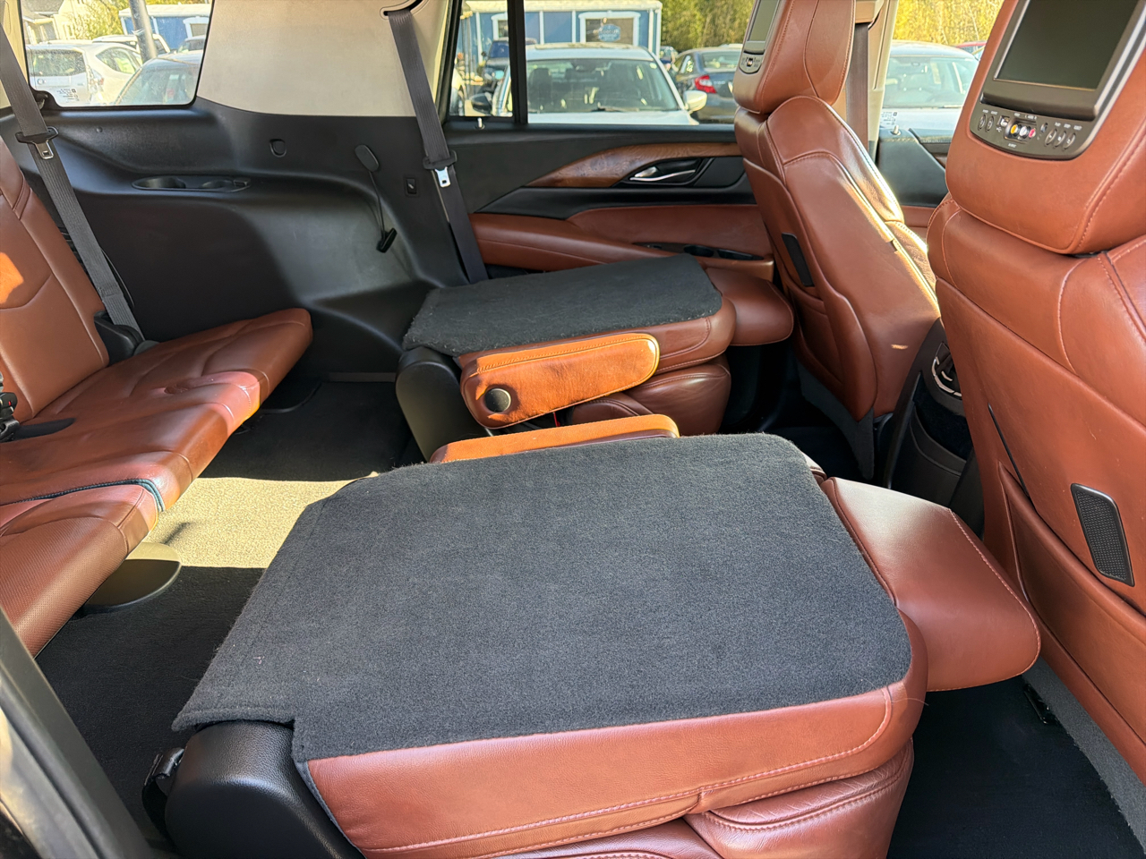 Cadillac Escalade 4WD 4dr Luxury 2017