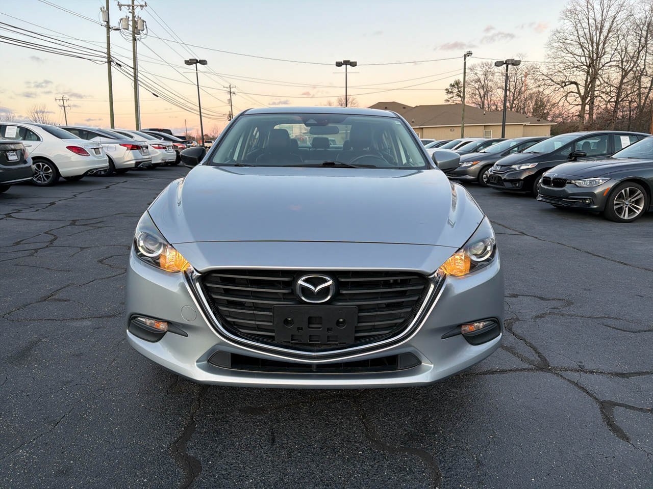 Mazda Mazda3 4-Door Touring Manual 2018
