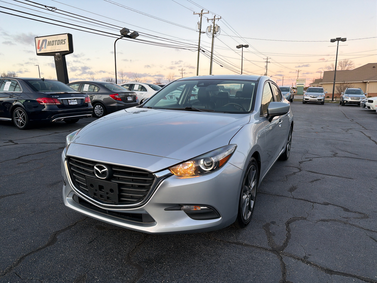 Mazda Mazda3 4-Door Touring Manual 2018