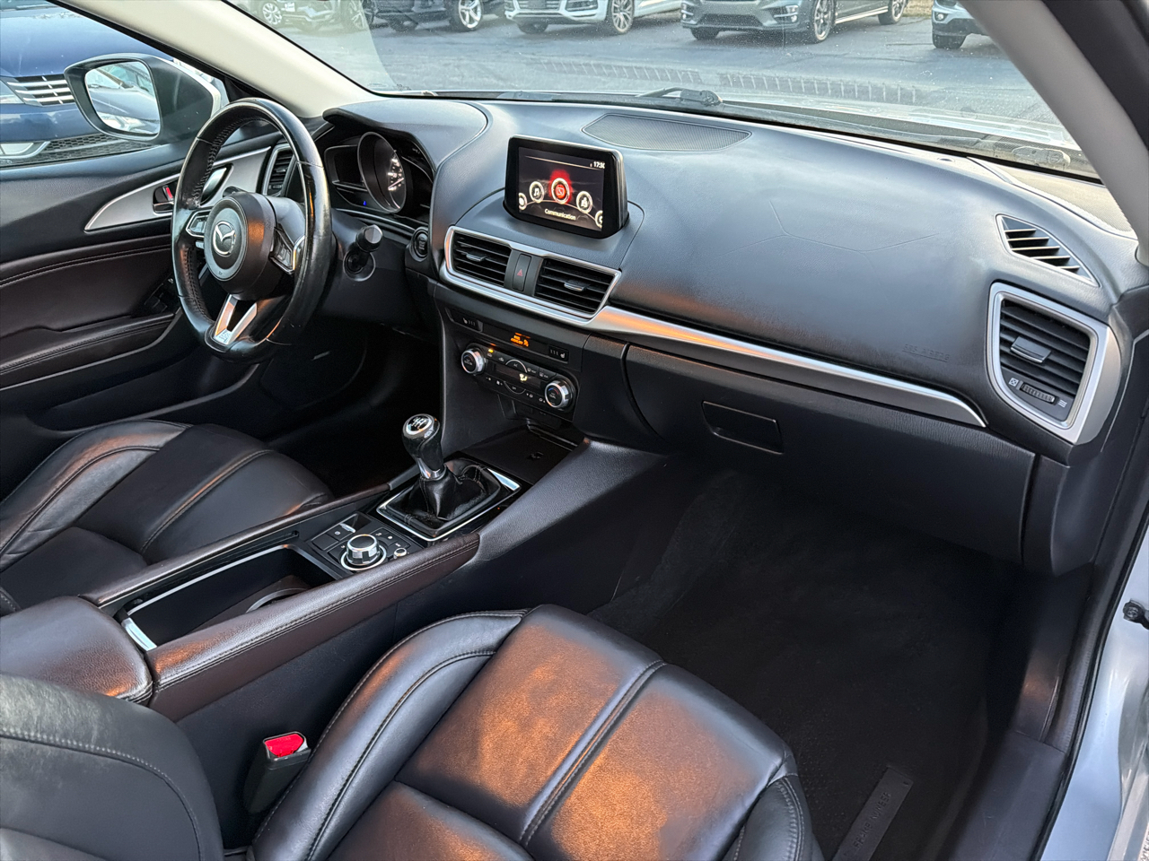 Mazda Mazda3 4-Door Touring Manual 2018