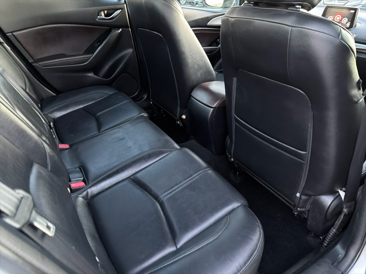 Mazda Mazda3 4-Door Touring Manual 2018