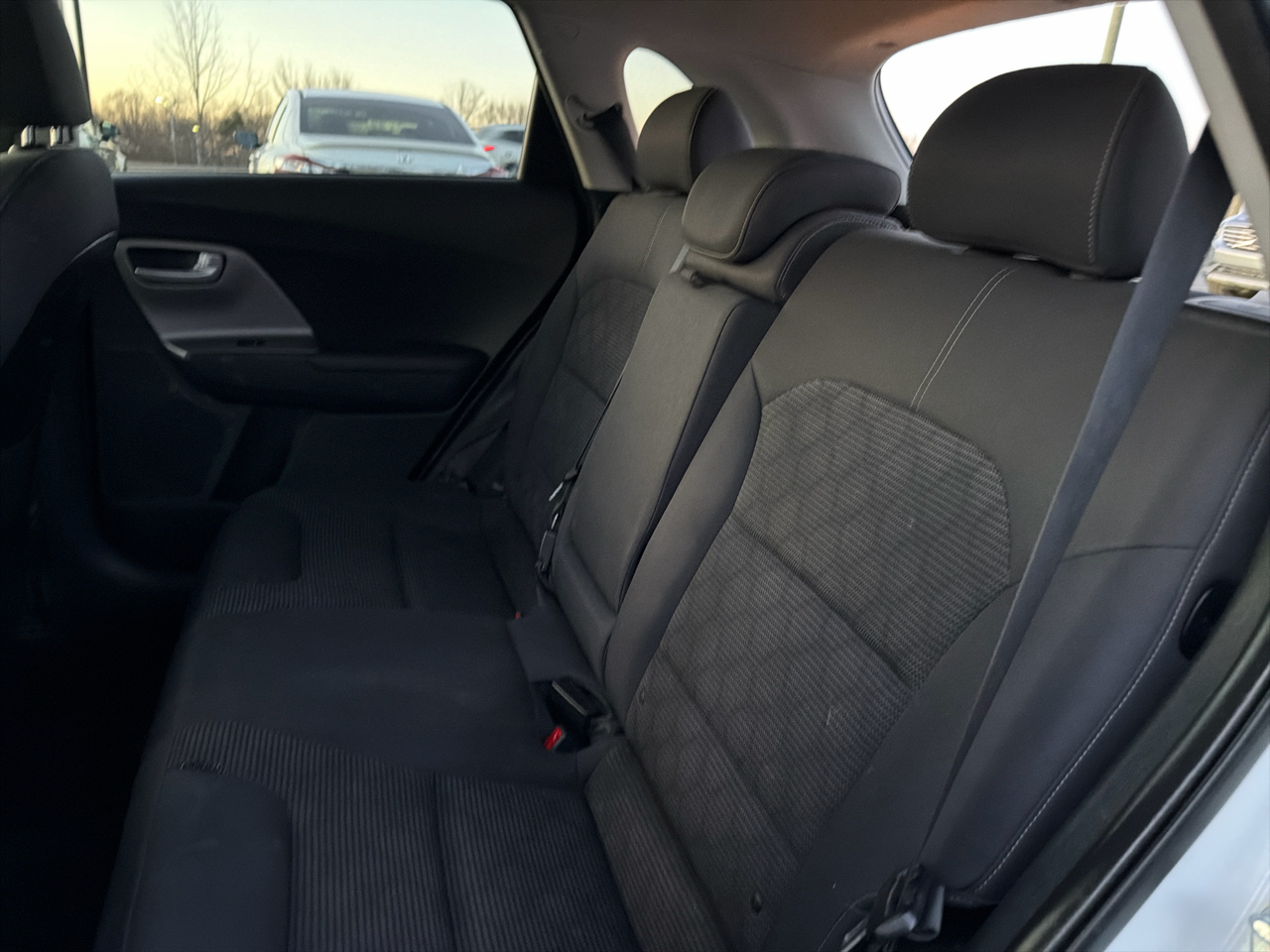 Kia Niro LX FWD 2019