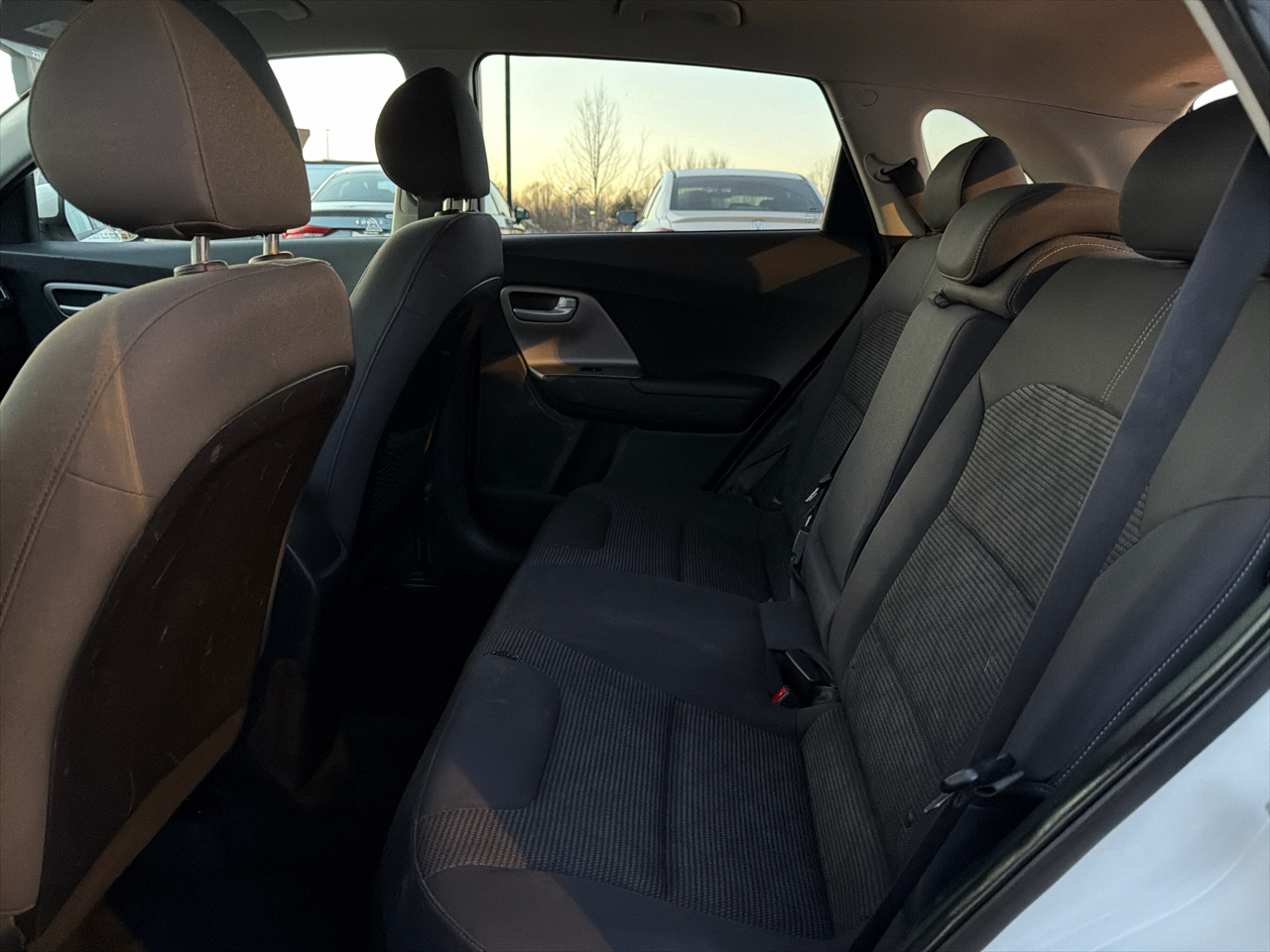 Kia Niro LX FWD 2019