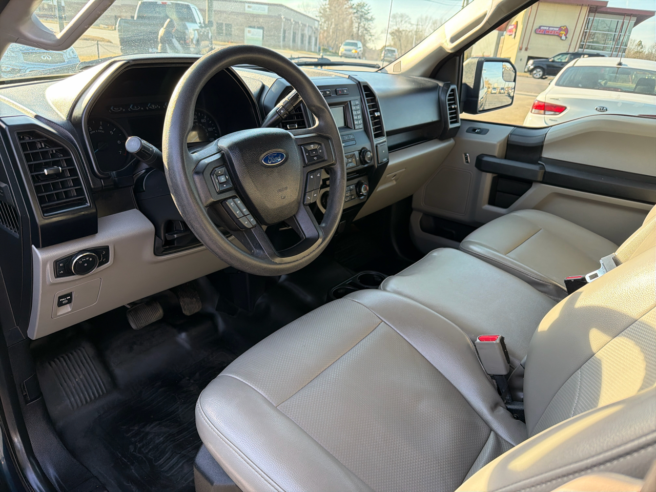 Ford F-150 4WD SuperCab 145" XL 2016