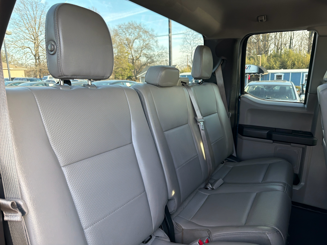 Ford F-150 4WD SuperCab 145" XL 2016