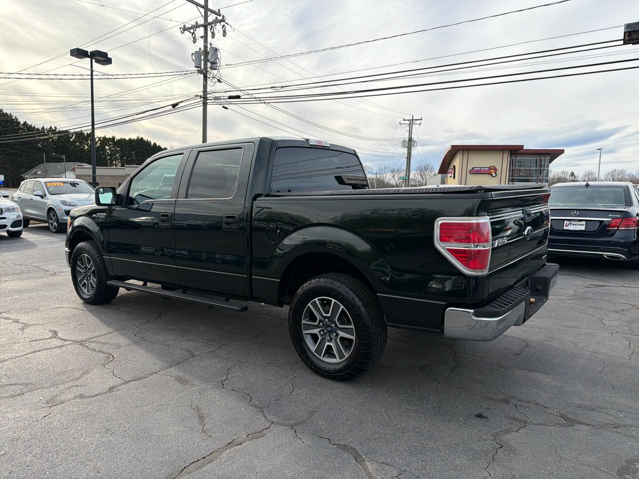 Ford F-150 2WD SuperCrew 145" XLT 2013