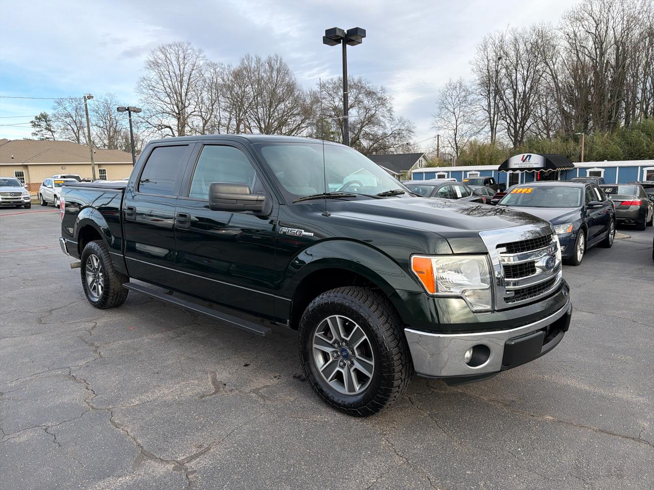Ford F-150 2WD SuperCrew 145" XLT 2013