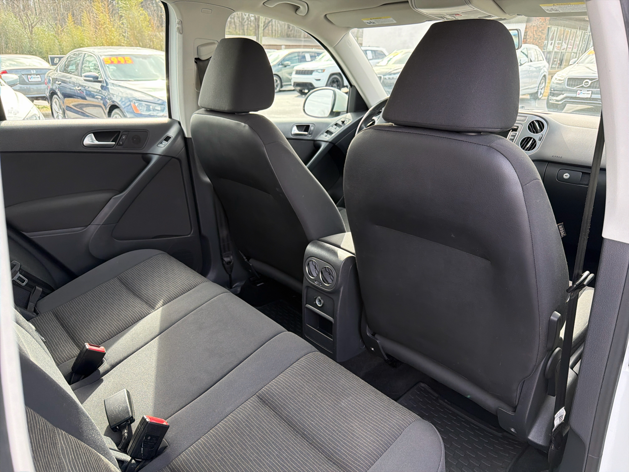 Volkswagen Tiguan 2WD 4dr Auto R-Line 2015