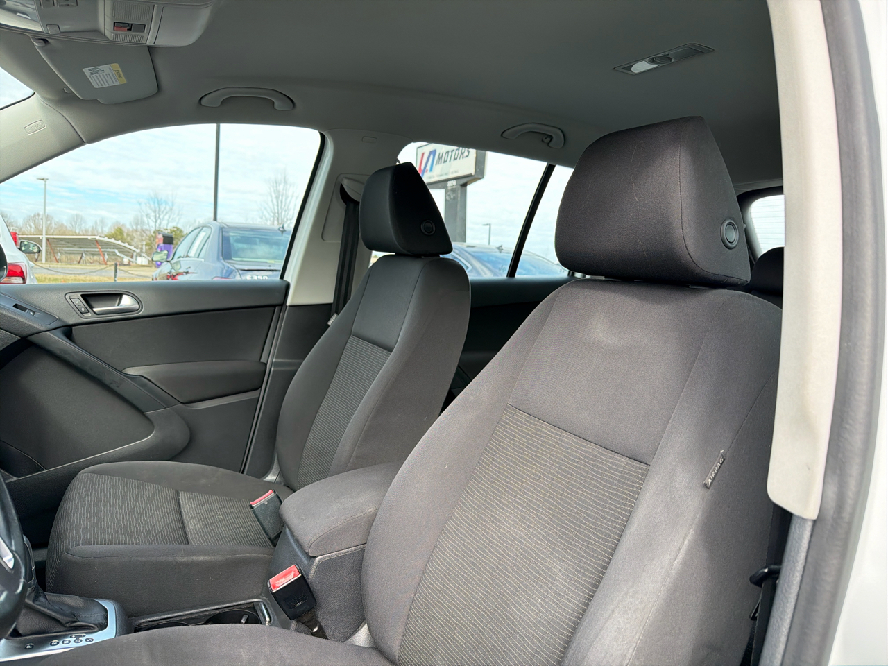 Volkswagen Tiguan 2WD 4dr Auto R-Line 2015