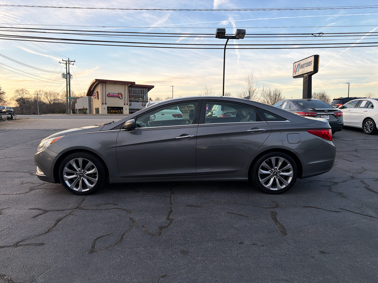 Hyundai Sonata 4dr Sdn 2.4L Auto SE 2011