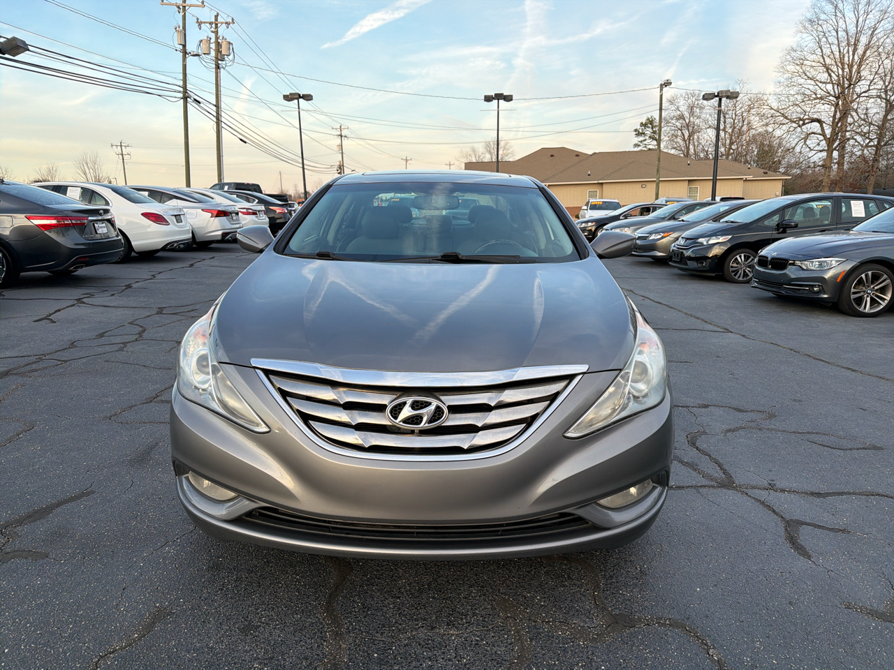 Hyundai Sonata 4dr Sdn 2.4L Auto SE 2011