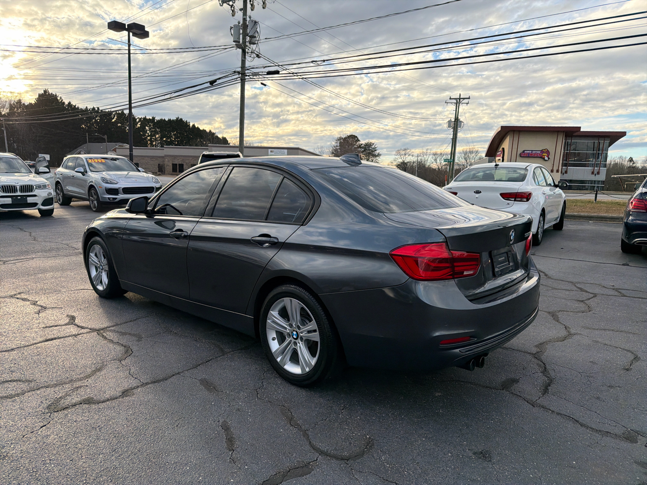 BMW 3 Series 4dr Sdn 328i RWD South Africa SULEV 2016