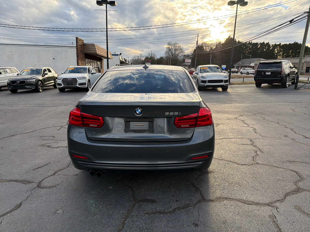 BMW 3 Series 4dr Sdn 328i RWD South Africa SULEV 2016