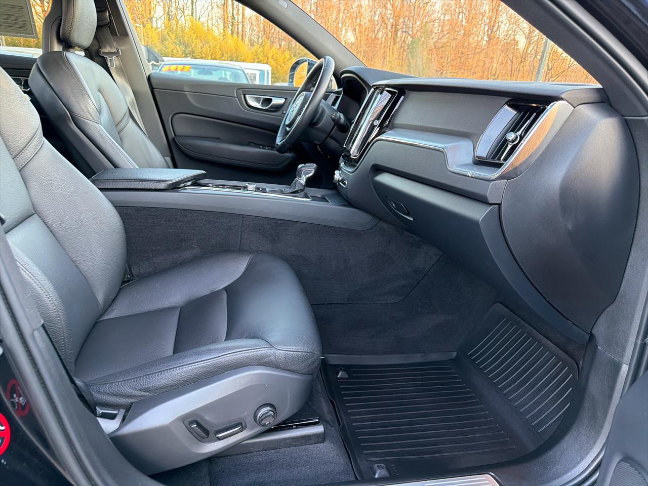 Volvo XC60 T6 AWD Momentum 2018