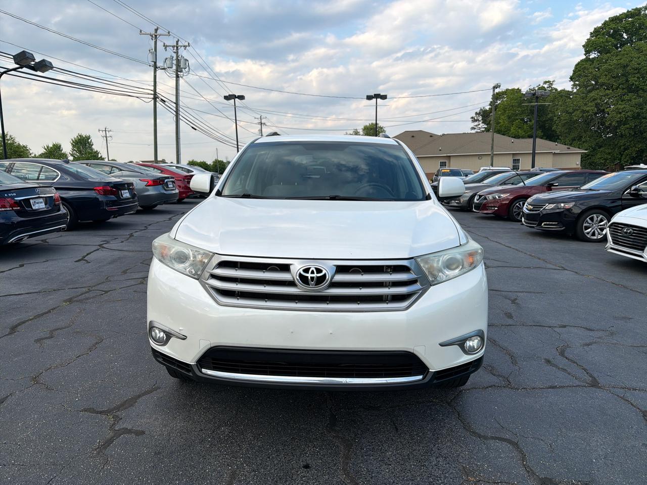 Toyota Highlander 4WD 4dr V6 (Natl) 2013