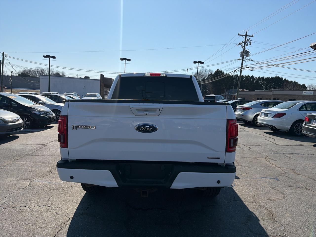 Ford F-150 4WD SuperCrew 150" Lariat 2016