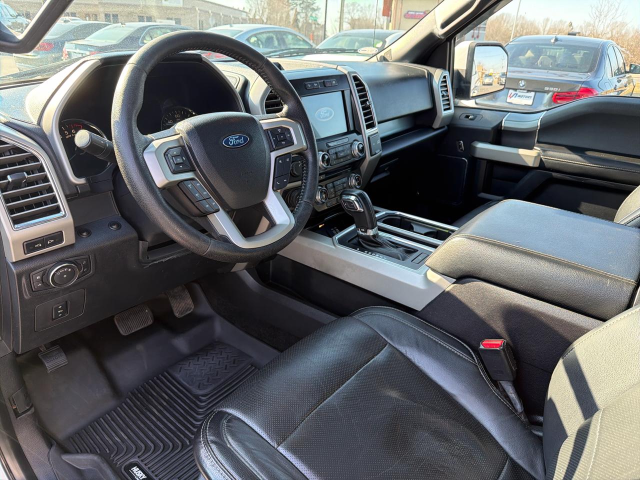 Ford F-150 4WD SuperCrew 150" Lariat 2016