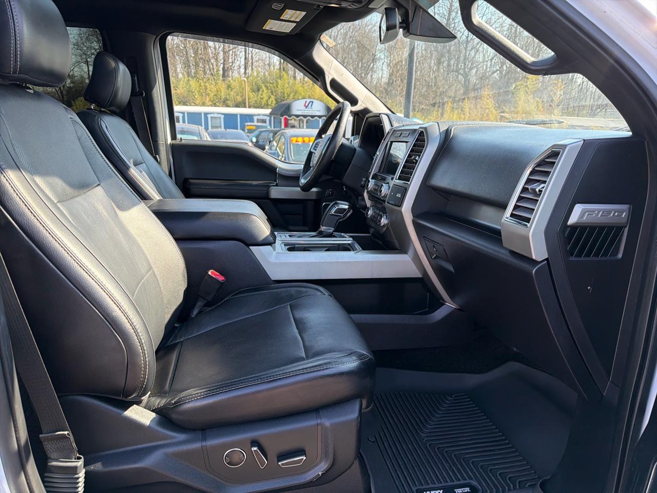 Ford F-150 4WD SuperCrew 150" Lariat 2016