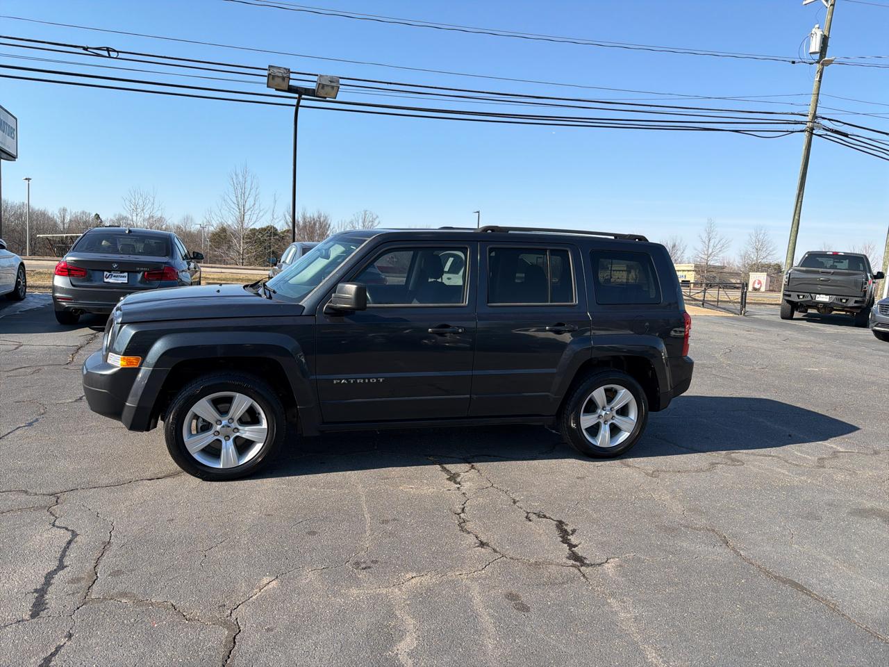 Jeep Patriot FWD 4dr Latitude 2014