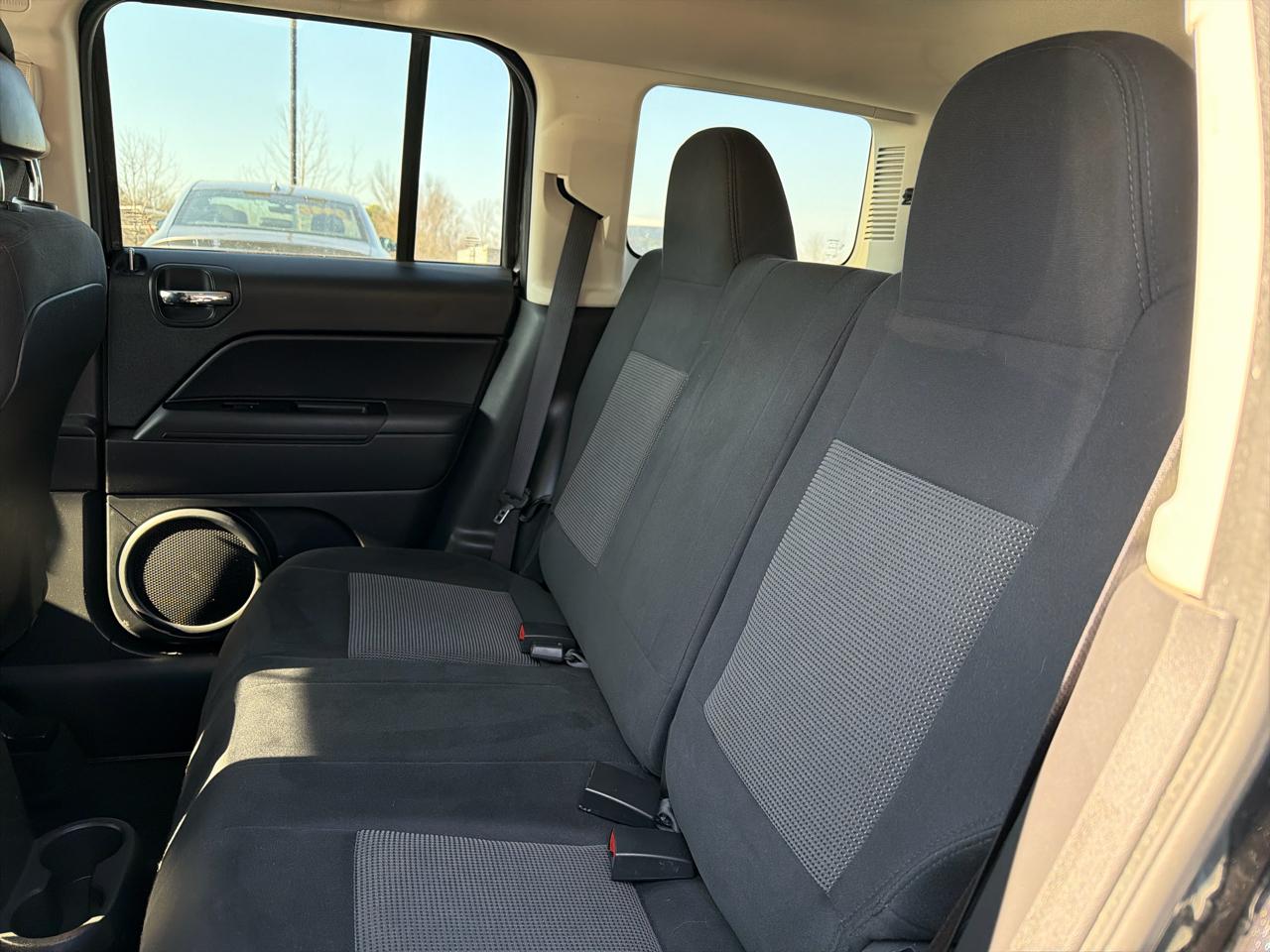 Jeep Patriot FWD 4dr Latitude 2014