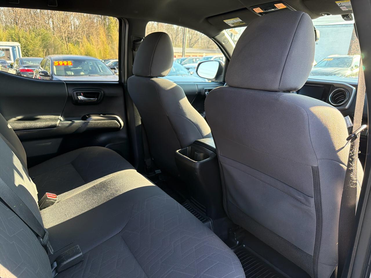 Toyota Tacoma 2WD Double Cab V6 AT TRD Sport (Natl) 2017