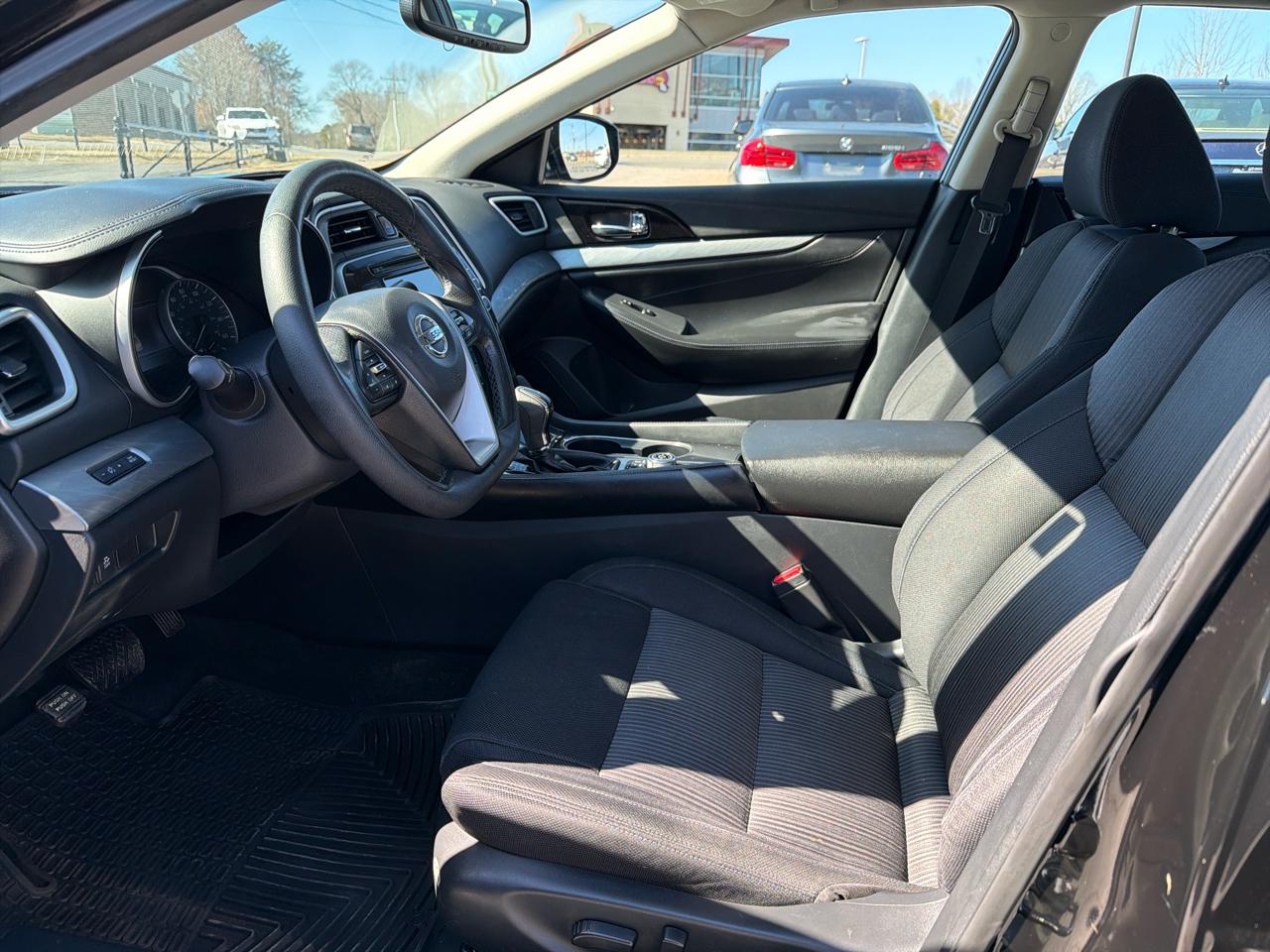 Nissan Maxima 4dr Sdn 3.5 S 2016